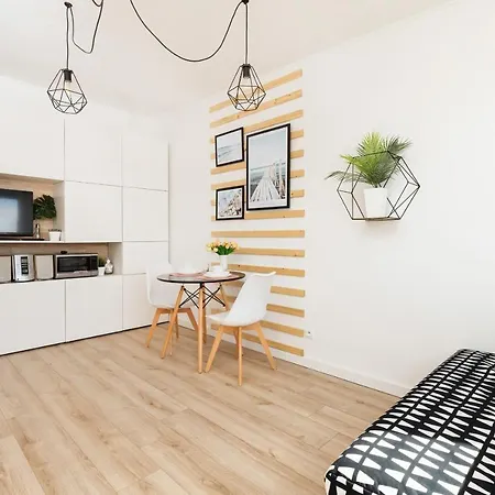 Apartment Przebendowskiego By Renters *